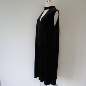 Soprano | Dresses | Nwt Macys Black Velvet Choker Cocktail Midi Dress ...